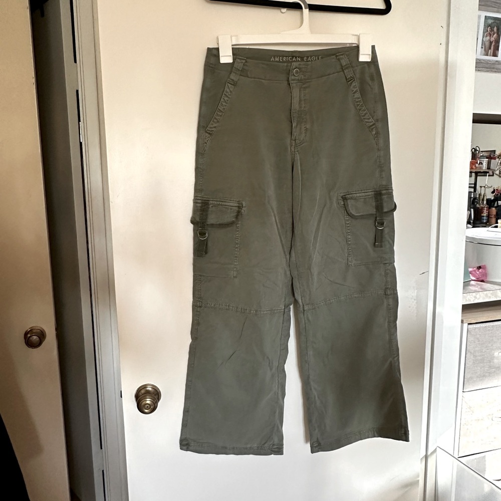 American Eagle Green Cargo Utility Pants